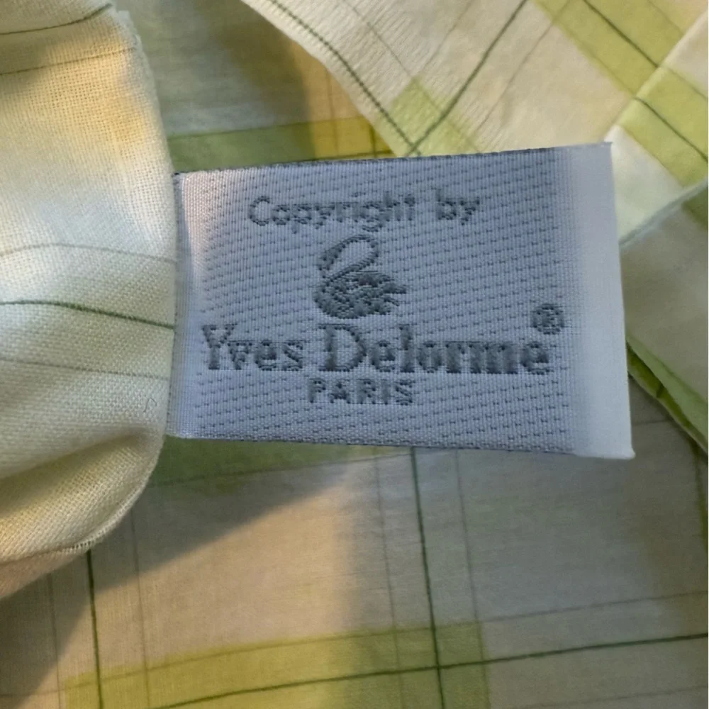 Yves Delorme Paris 2 Euro Shams 29” Square